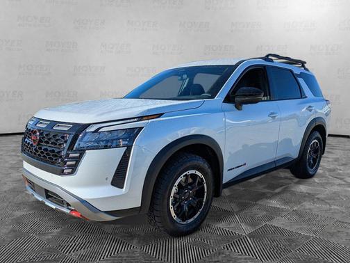 Everest White Pearl Tricoat 2026 Nissan Pathfinder Rock Creek