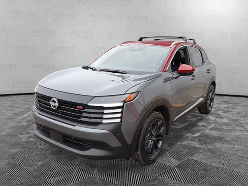 Gun Metallic/Scarlet Ember Tintcoat 2026 Nissan Kicks SR