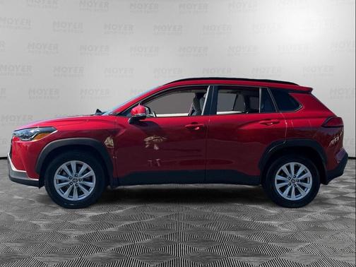 2022 Toyota Corolla Cross LE