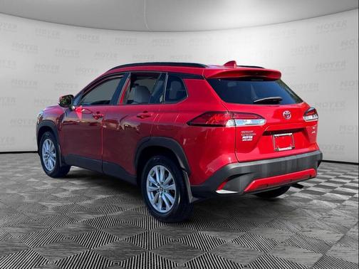 2022 Toyota Corolla Cross LE