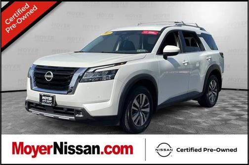 2022 Nissan Pathfinder SL 4WD