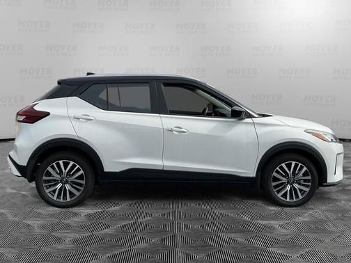 2023 Nissan Kicks SV