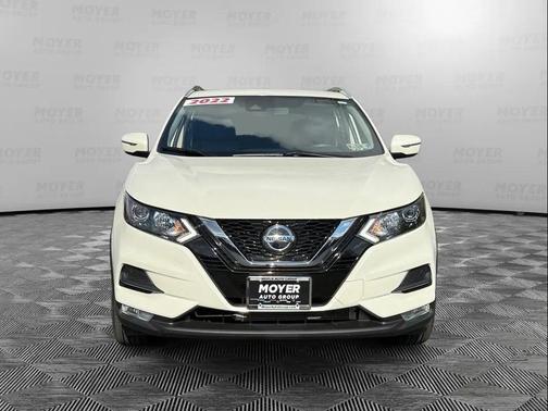 2022 Nissan Rogue Sport SV