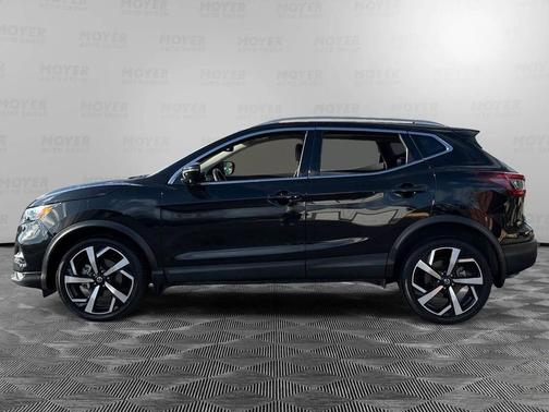 2021 Nissan Rogue Sport SL