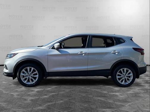 2022 Nissan Rogue Sport S
