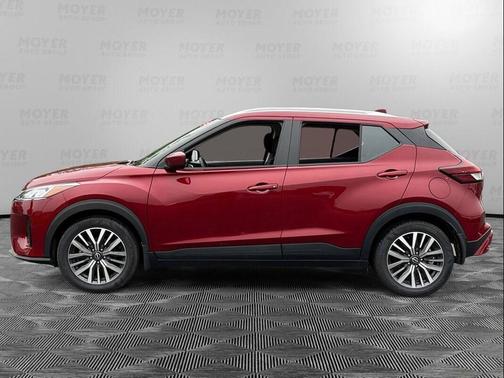 2022 Nissan Kicks SV