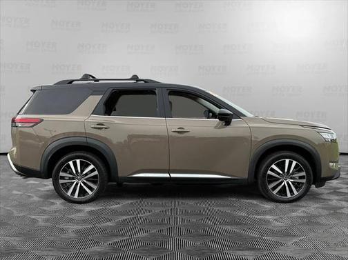 2023 Nissan Pathfinder Platinum 4WD