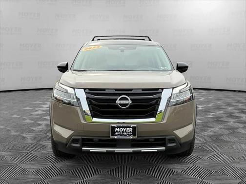 2023 Nissan Pathfinder Platinum 4WD