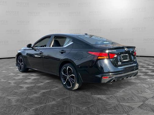 2023 Nissan Altima SR Intelligent AWD