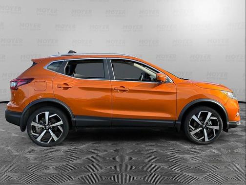 2022 Nissan Rogue Sport SL