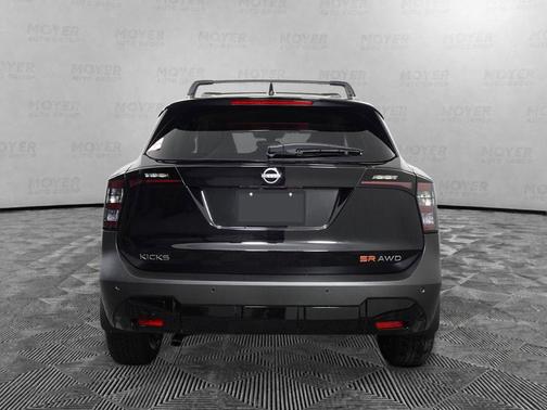 Super Black 2026 Nissan Kicks SR