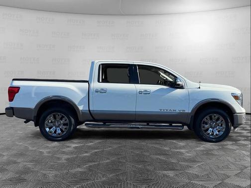 2019 Nissan Titan Platinum Reserve