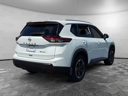 Everest White Pearl 2024 Nissan Rogue SV