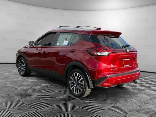 2023 Nissan Kicks SV