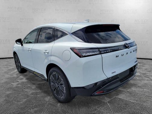 Everest White Pearl Tricoat 2026 Nissan Murano Platinum
