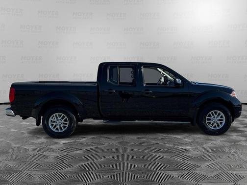 Super Black 2015 Nissan Frontier SV