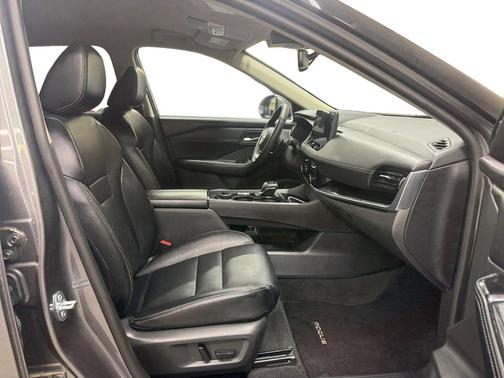 Gun Metallic 2024 Nissan Rogue SL