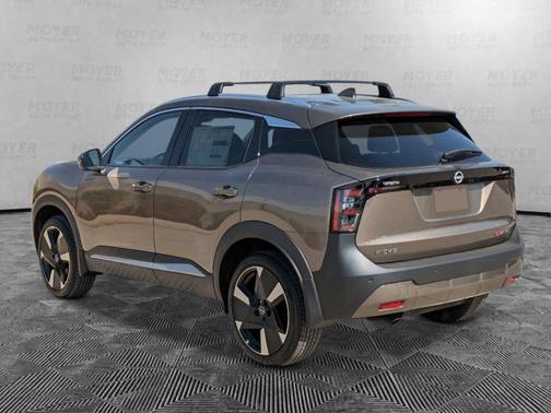 Canyon Bronze Metallic 2026 Nissan Kicks SR