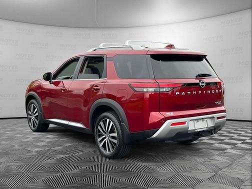 2023 Nissan Pathfinder Platinum 4WD