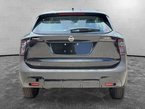Super Black 2026 Nissan Kicks S