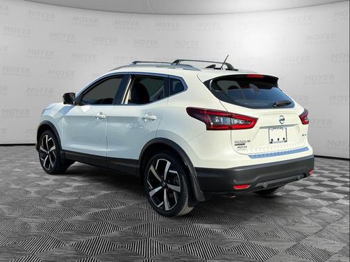 2022 Nissan Rogue Sport SL