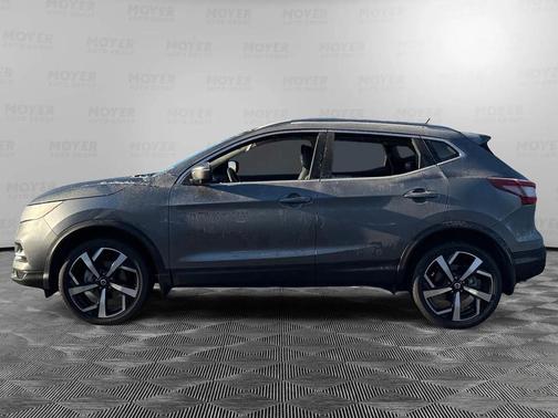 2022 Nissan Rogue Sport SL