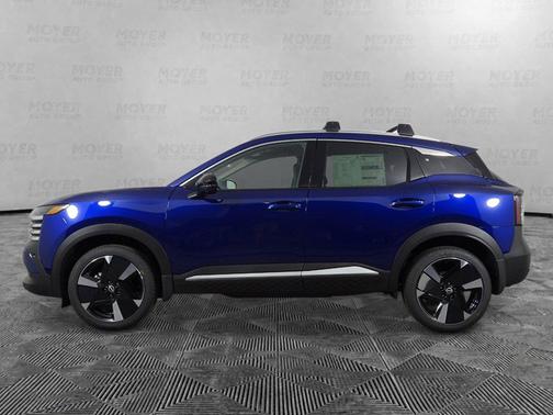 Deep Blue Pearl 2026 Nissan Kicks SR
