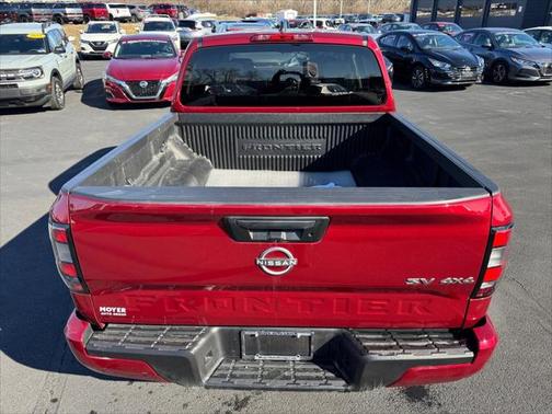 2023 Nissan Frontier SV