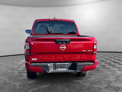 2023 Nissan Frontier SV