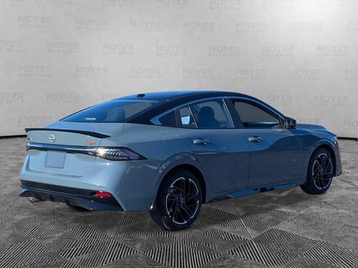 Atlantic Gray Metallic/Super Black 2026 Nissan Sentra SR