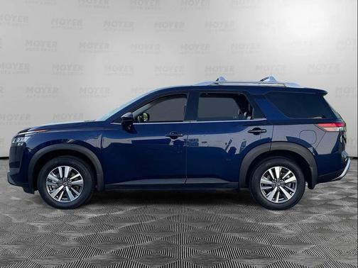 2024 Nissan Pathfinder SL 4WD