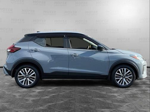 2023 Nissan Kicks SV