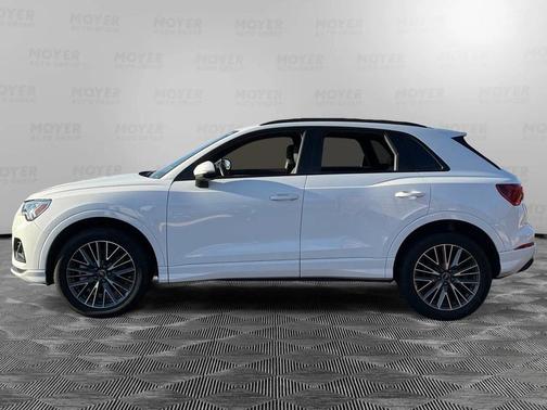 2024 Audi Q3 Premium 40 TFSI quattro Tiptronic
