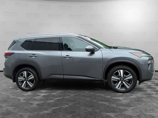 Gun Metallic 2024 Nissan Rogue SL