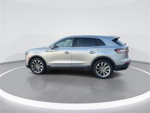 2021 Lincoln Nautilus Reserve