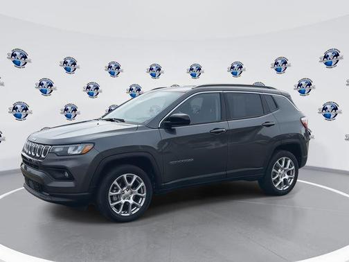 2022 Jeep Compass Latitude Lux