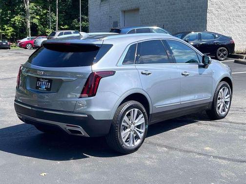 2025 Cadillac XT5 Premium Luxury