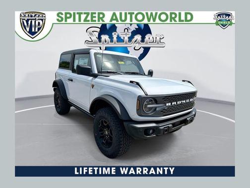 OXFORD WHITE 2026 Ford Bronco Badlands