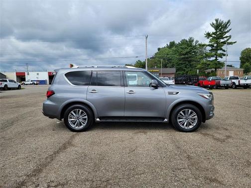 2021 INFINITI QX80 Luxe