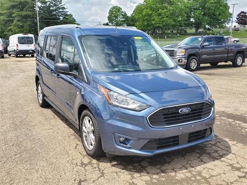 2022 Ford Transit Connect XLT w/Rear Liftgate