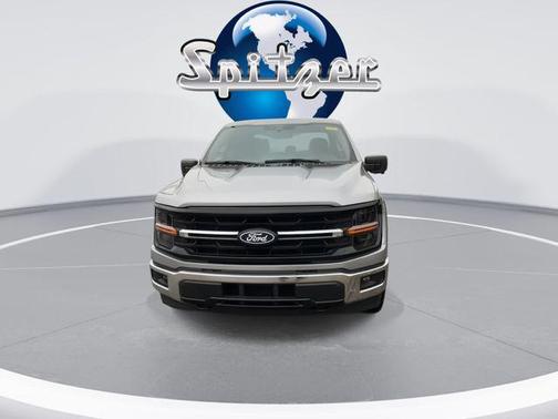ICONIC SILVER METALLIC 2024 Ford F-150 XLT