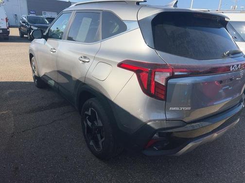 2024 Kia Seltos EX