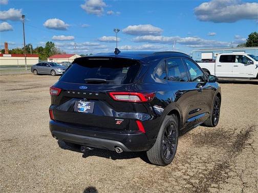 2023 Ford Escape ST-Line Elite