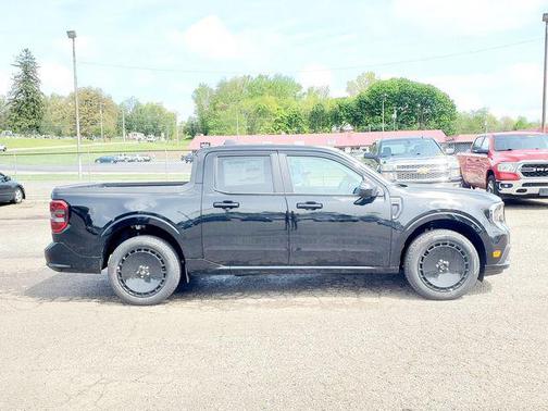 2025 Ford Maverick Lobo