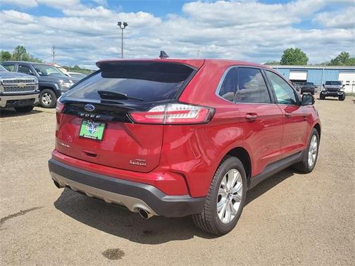 2022 Ford Edge Titanium
