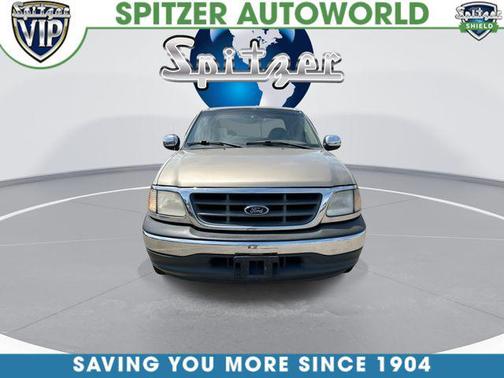 Harvest Gold Clearcoat Metallic 2000 Ford F-150 XLT