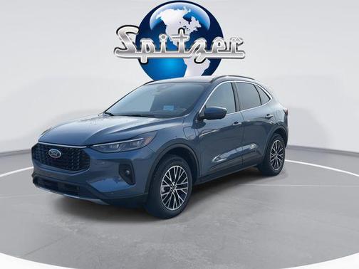 2026 Ford Escape PHEV SE