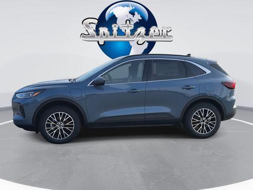 2026 Ford Escape PHEV SE