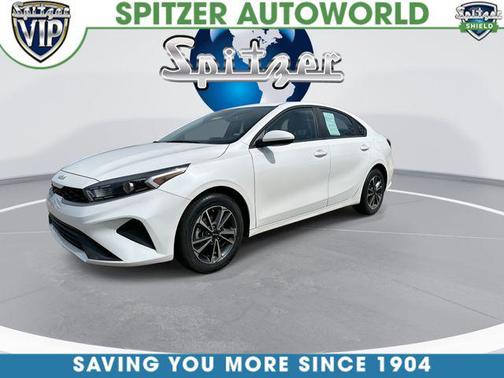 Snow White Pearl 2024 Kia Forte LXS