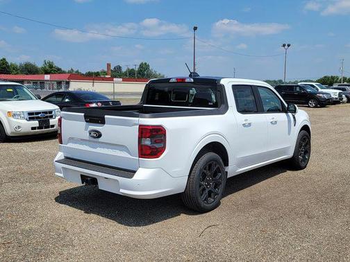 2025 Ford Maverick Lobo